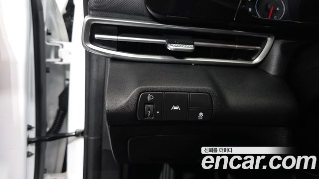 Hyundai AVANTE 2022 — photo 27