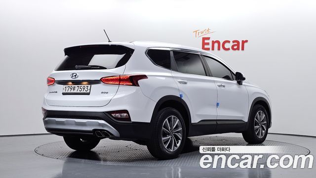Hyundai Santafe 2019 — photo 2