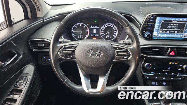 Hyundai Santafe 2019 — photo 19