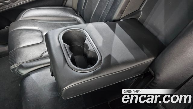 Hyundai Santafe 2019 — photo 30
