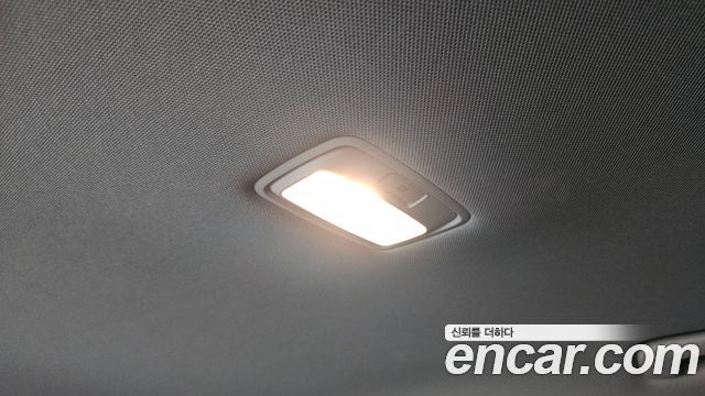 Hyundai Santafe 2019 — photo 31