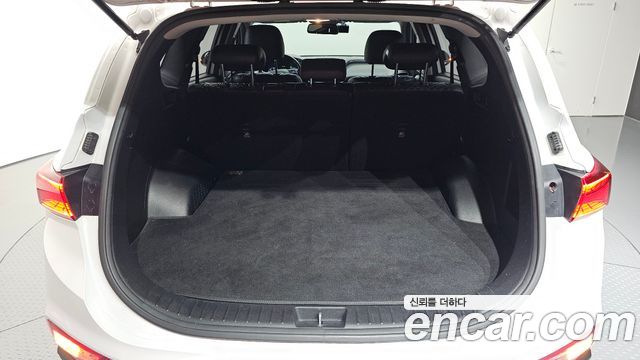 Hyundai Santafe 2019 — photo 33