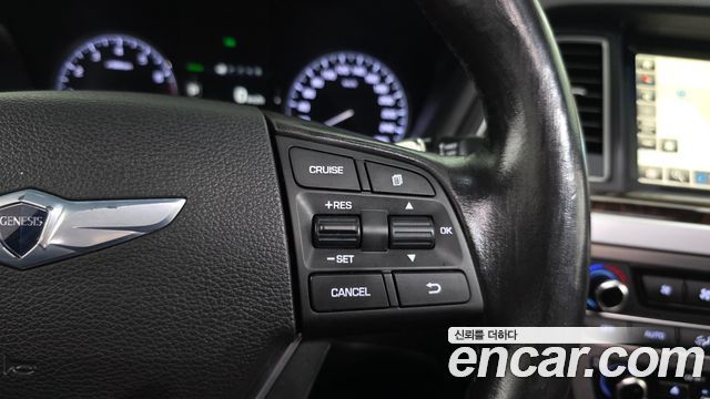 Hyundai Genesis 2016 — photo 17
