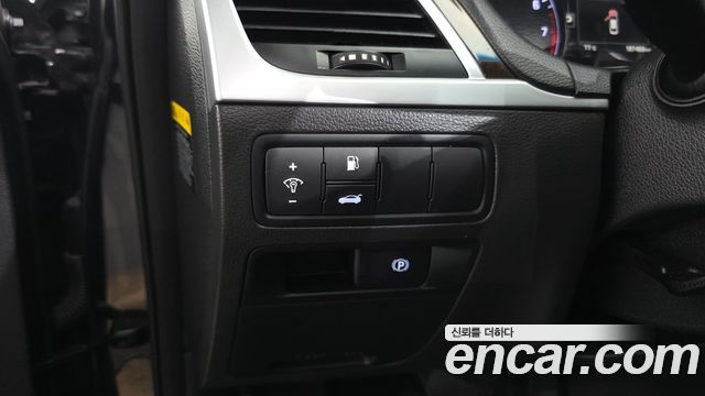 Hyundai Genesis 2016 — photo 19
