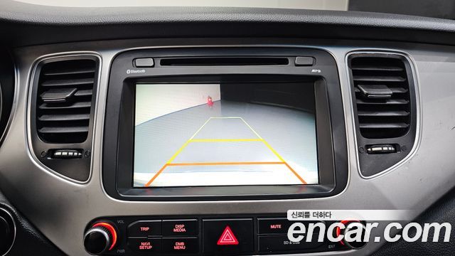 Kia Carens 2017 — photo 22