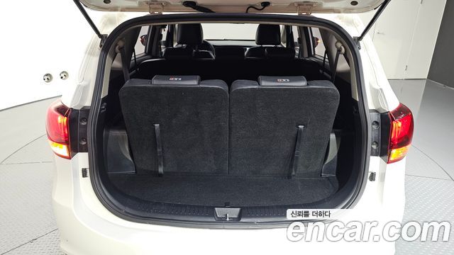Kia Carens 2017 — photo 30