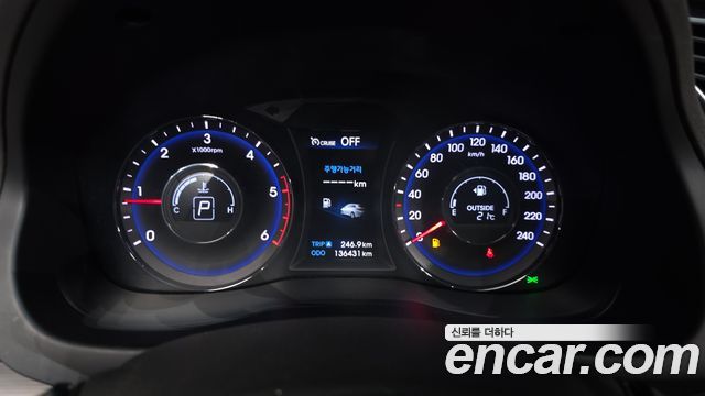 Hyundai i40 2012 — photo 11