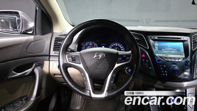 Hyundai i40 2012 — photo 19