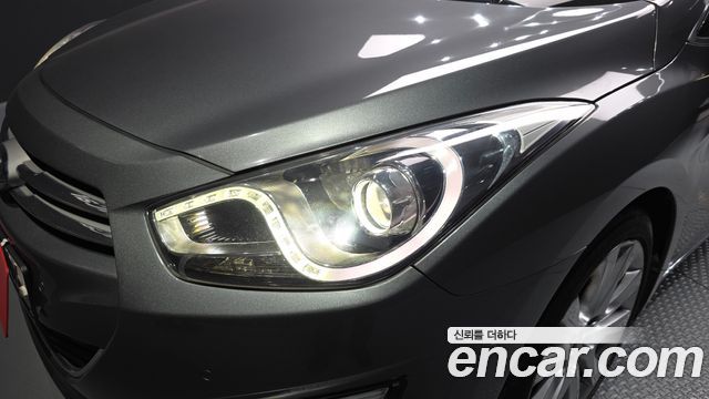 Hyundai i40 2012 — photo 8