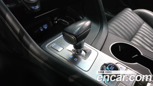 Genesis G70 2018 — photo 9