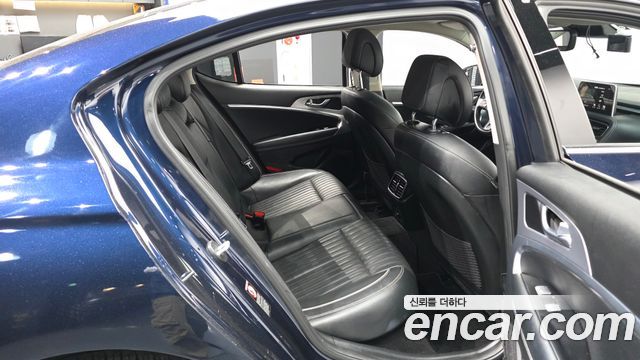 Genesis G70 2018 — photo 12