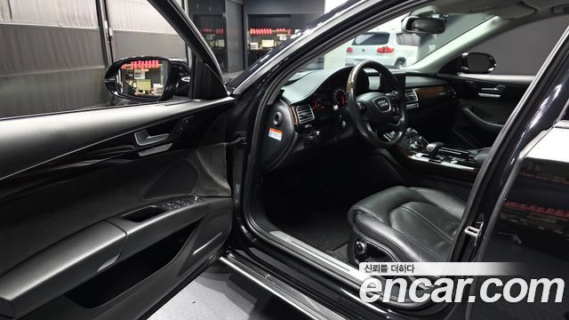 Audi A8 2015 — photo 10