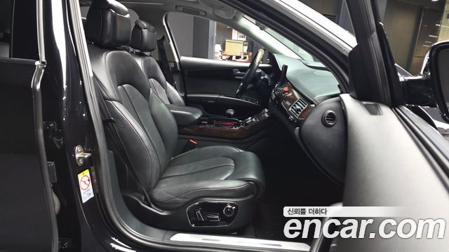 Audi A8 2015 — photo 11