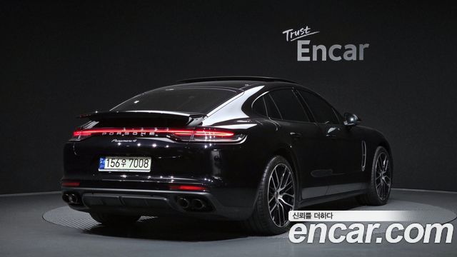 Porsche Panamera 2023 — photo 2