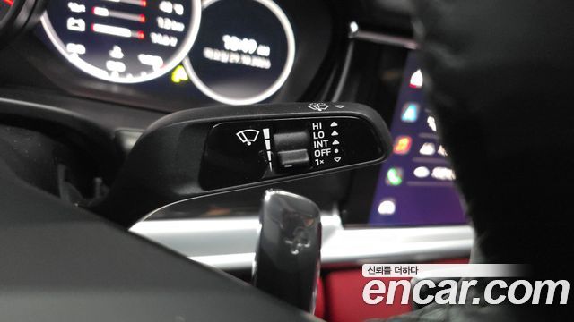 Porsche Panamera 2023 — photo 26