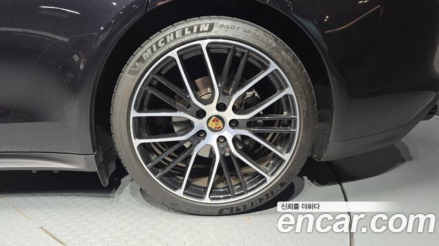 Porsche Panamera 2023 — photo 7