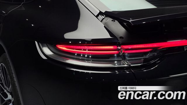 Porsche Panamera 2023 — photo 9