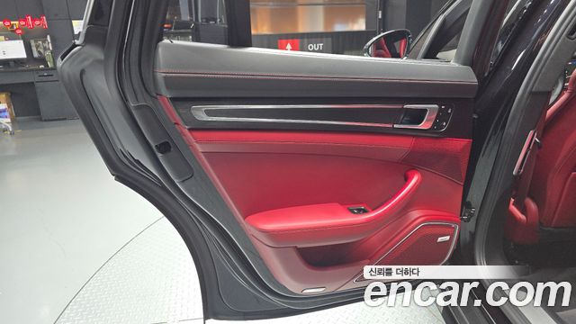 Porsche Panamera 2023 — photo 15