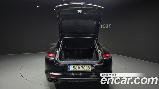 Porsche Panamera 2023 — photo 37