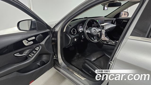 Mercedes-Benz C-Class 2016 — photo 10