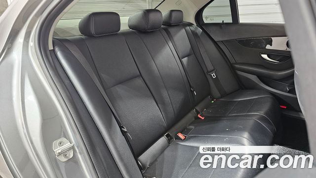 Mercedes-Benz C-Class 2016 — photo 11