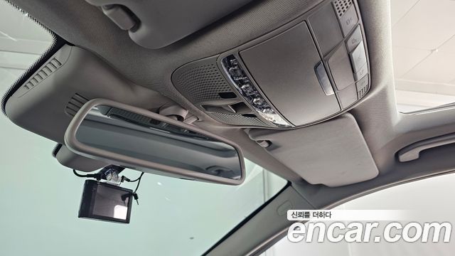 Mercedes-Benz C-Class 2016 — photo 19
