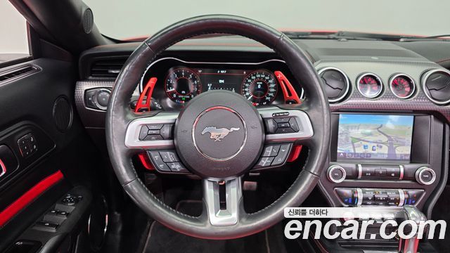 Ford Mustang 2019 — photo 13