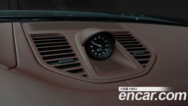 Porsche Panamera 2025 — photo 27
