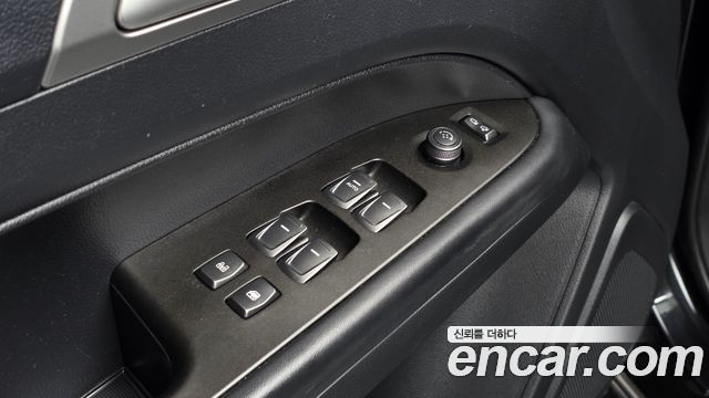KG Mobility Rexton 2019 — photo 29
