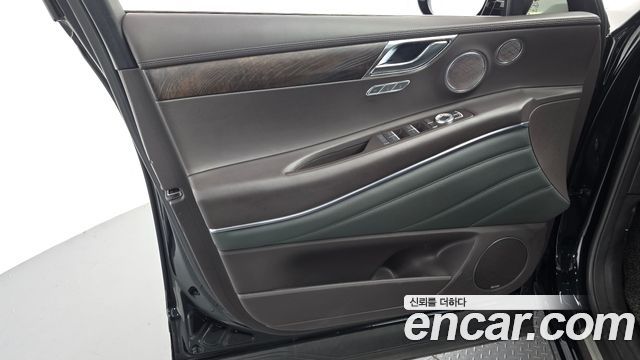 Genesis GV80 2020 — photo 14