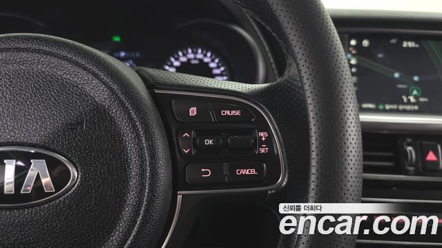 Kia K5 2016 — photo 16