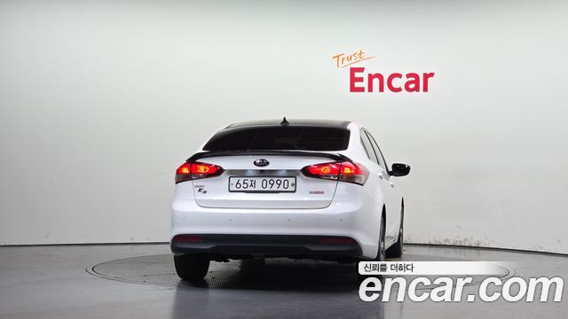 Kia K3 2016 — photo 4