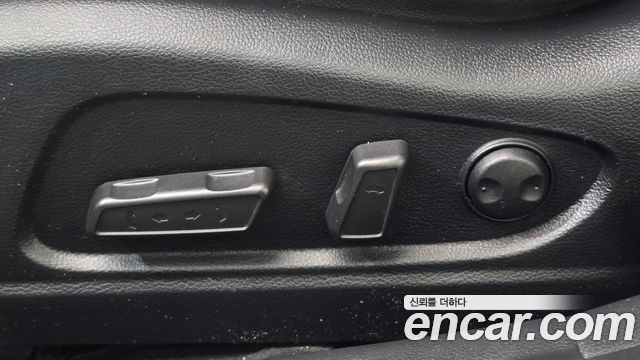 Kia K3 2016 — photo 15