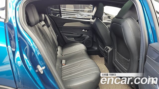Peugeot 408 2023 — photo 18