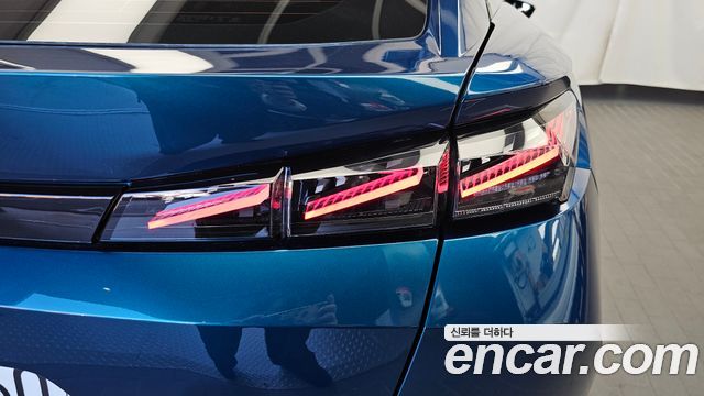 Peugeot 408 2023 — photo 9