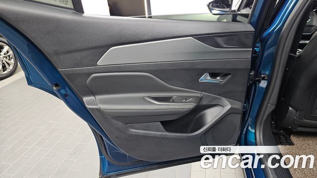 Peugeot 408 2023 — photo 15