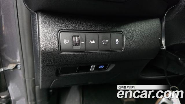 Hyundai Santafe 2022 — photo 28