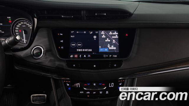 Cadillac XT5 2021 — photo 10