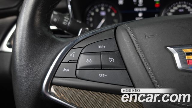 Cadillac XT5 2021 — photo 14