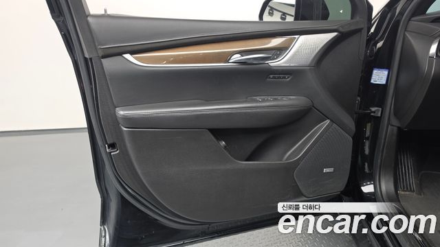 Cadillac XT5 2021 — photo 27