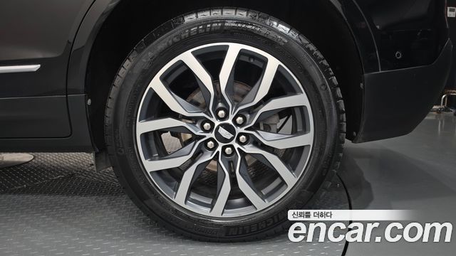 Cadillac XT5 2021 — photo 32
