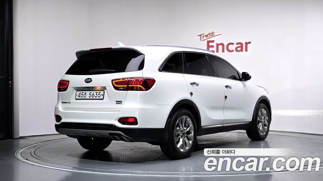 Kia Sorento 2019 — photo 2