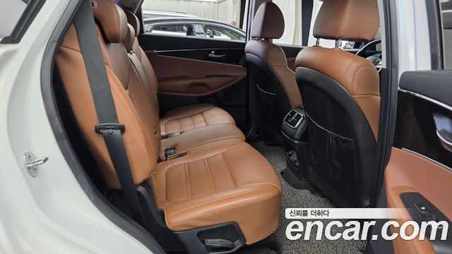 Kia Sorento 2019 — photo 12