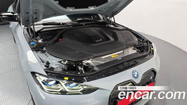 BMW i4 2024 — photo 6