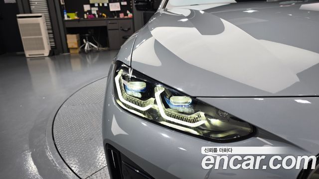 BMW i4 2024 — photo 8
