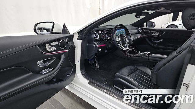 Mercedes-Benz E-Class 2019 — photo 10