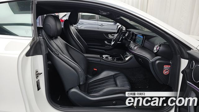 Mercedes-Benz E-Class 2019 — photo 11