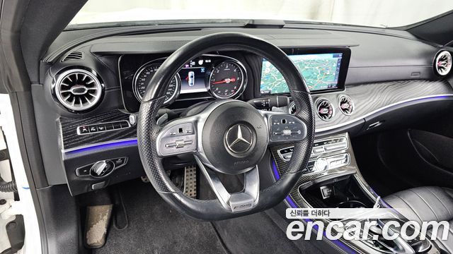 Mercedes-Benz E-Class 2019 — photo 13
