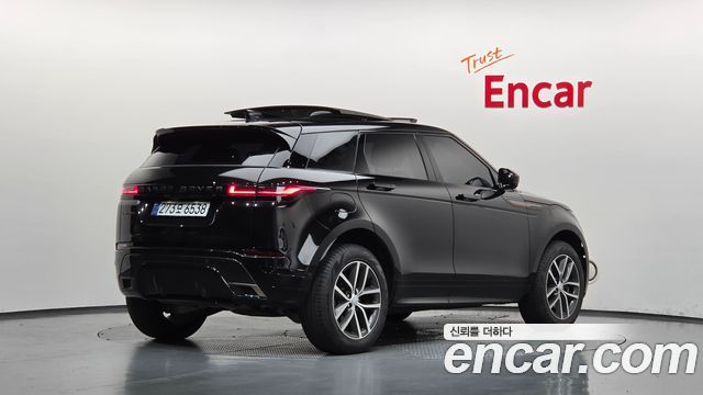 Land Rover Range Rover Evoque 2025 — photo 2