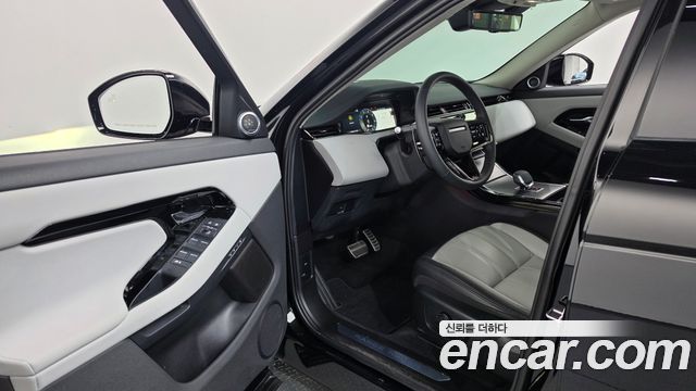 Land Rover Range Rover Evoque 2025 — photo 10